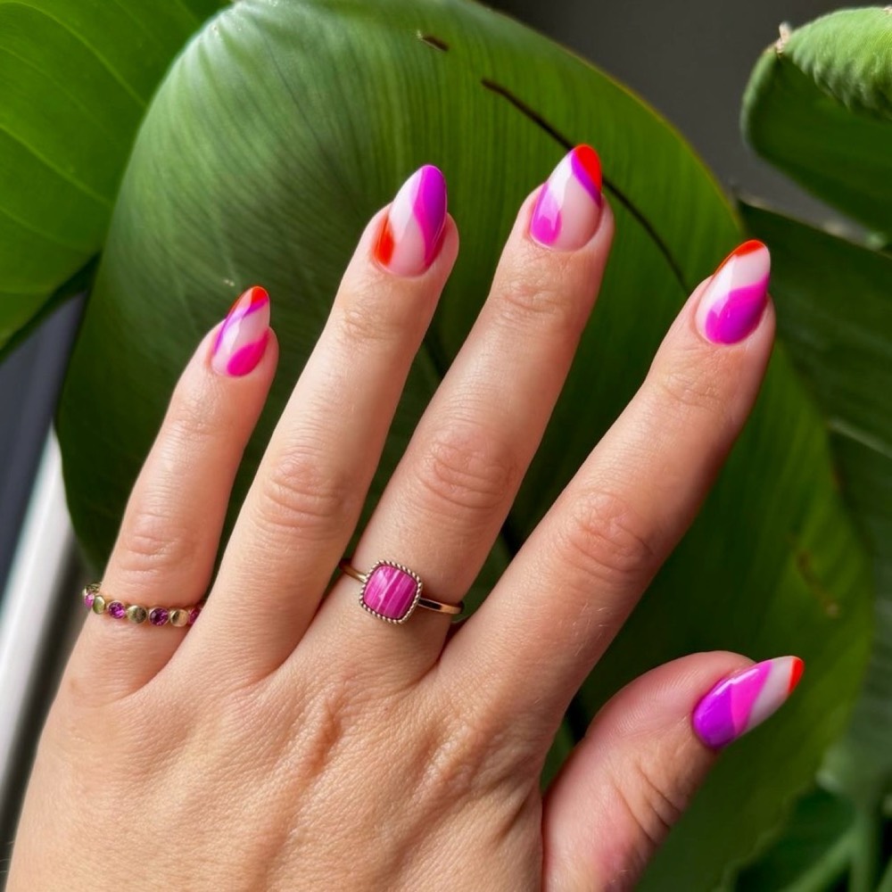 Roze nailart met glitter